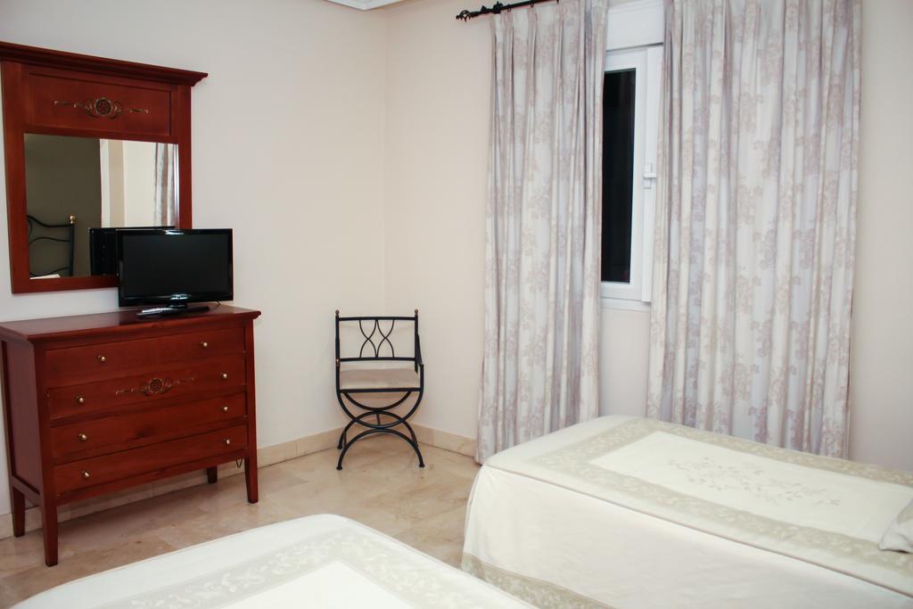 Apartamentos Caballero De Gracia Madri Exterior foto