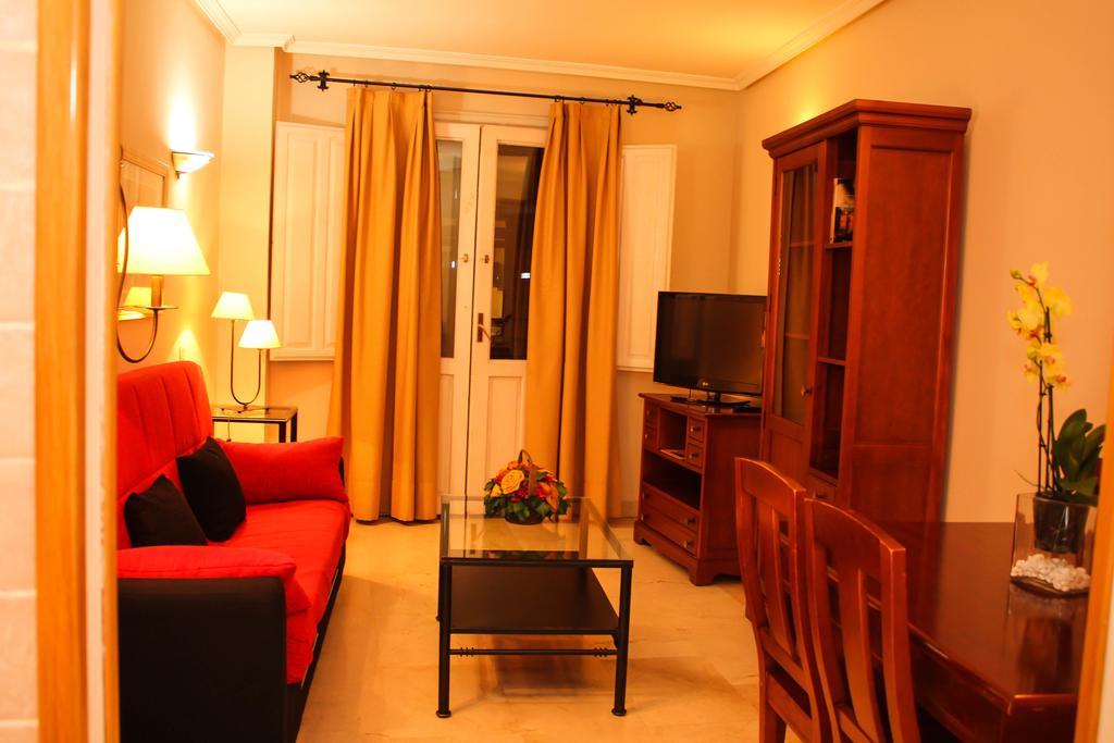 Apartamentos Caballero De Gracia Madri Exterior foto