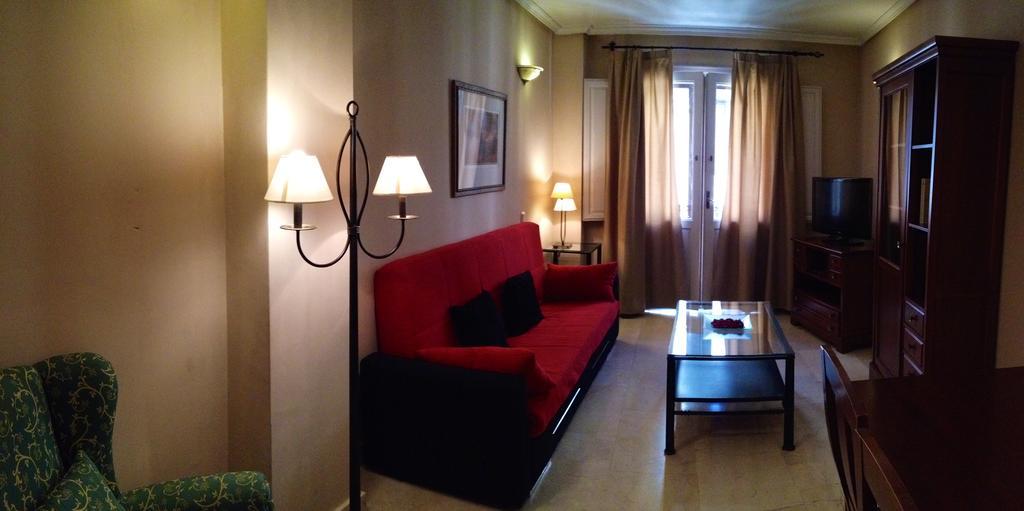 Apartamentos Caballero De Gracia Madri Exterior foto