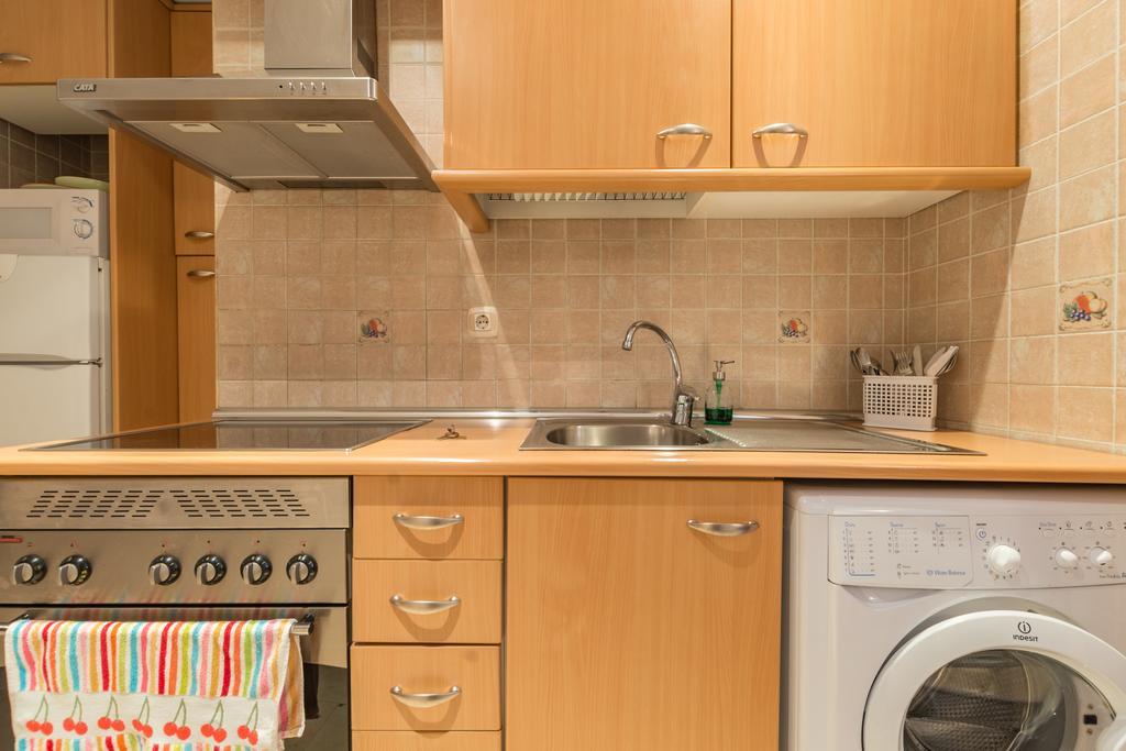 Apartamentos Caballero De Gracia Madri Exterior foto