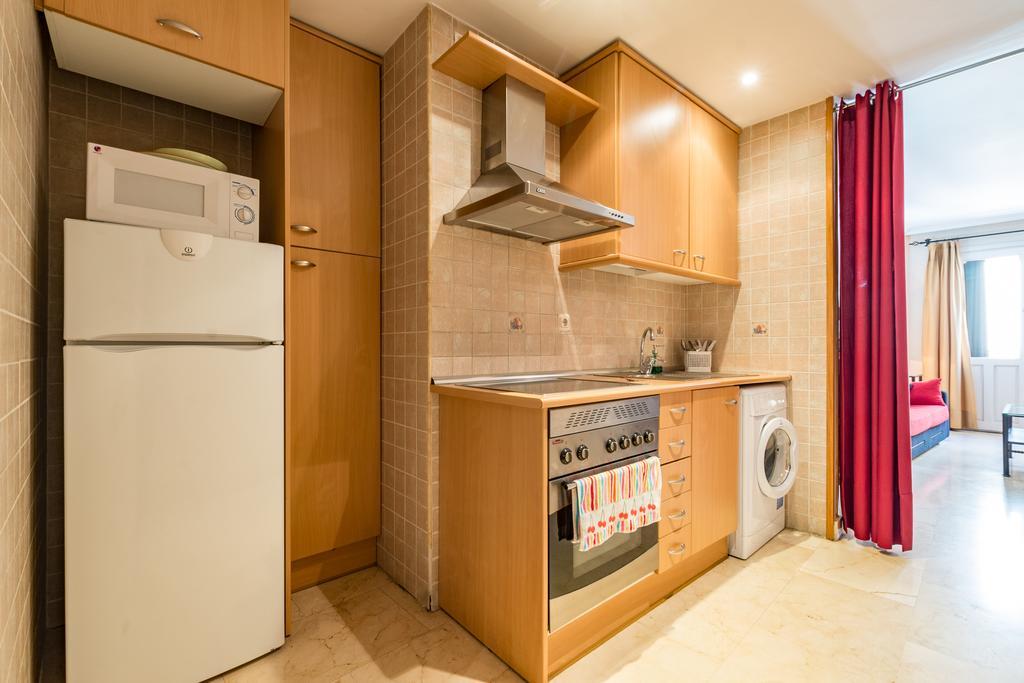 Apartamentos Caballero De Gracia Madri Exterior foto