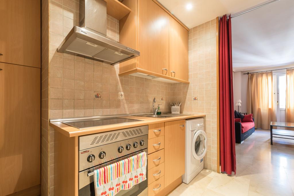 Apartamentos Caballero De Gracia Madri Exterior foto