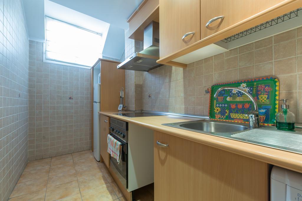Apartamentos Caballero De Gracia Madri Exterior foto
