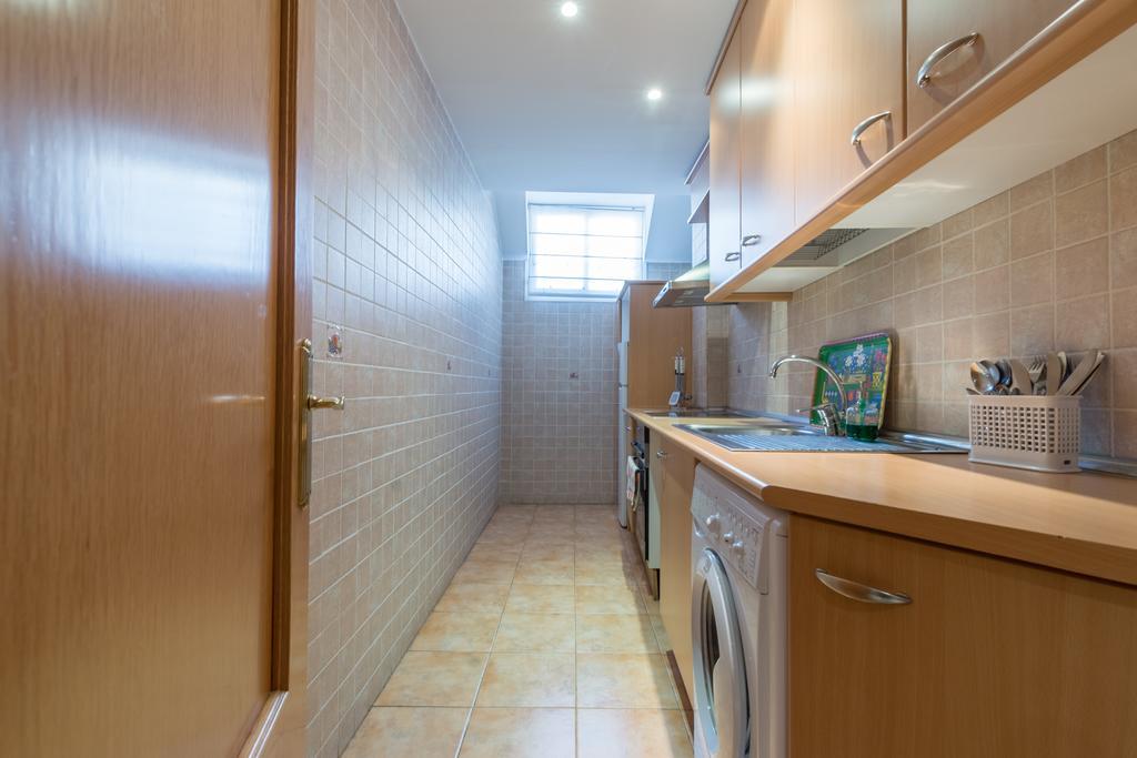Apartamentos Caballero De Gracia Madri Exterior foto