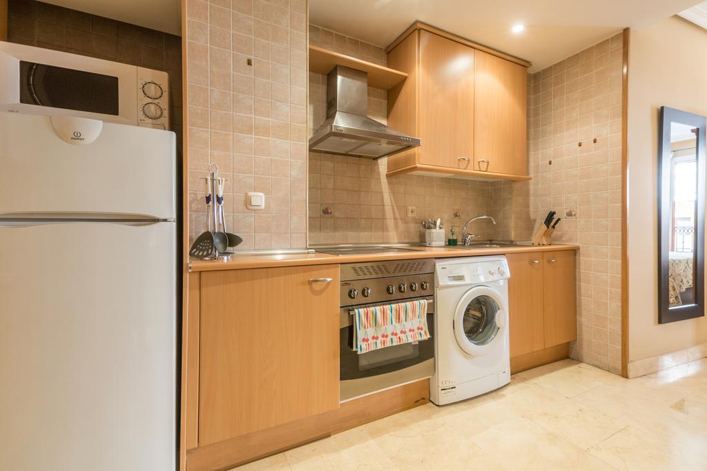 Apartamentos Caballero De Gracia Madri Exterior foto